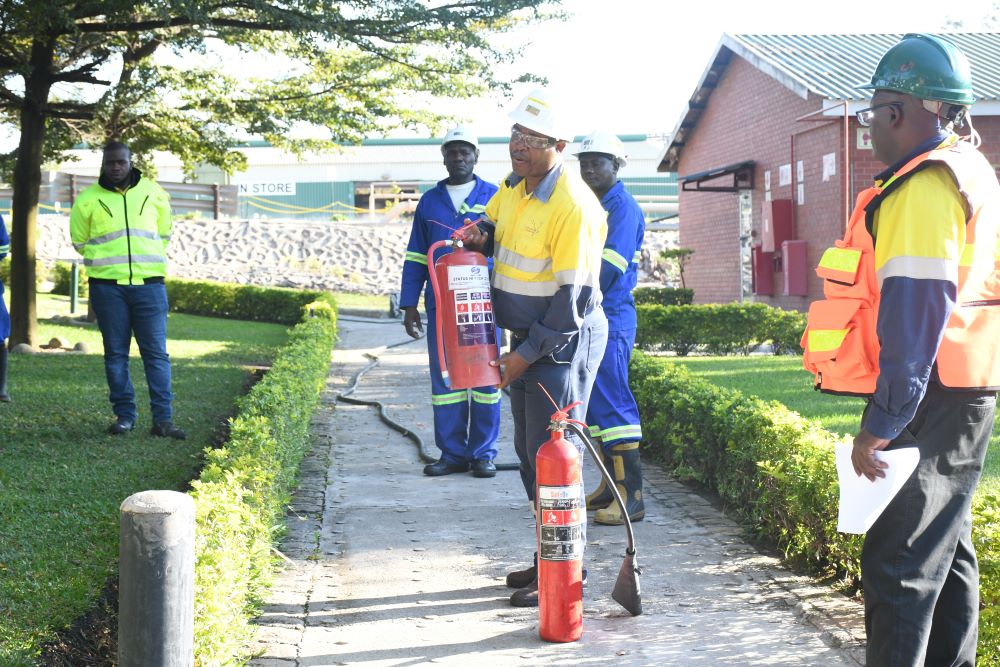 fire extinguisher.JPG